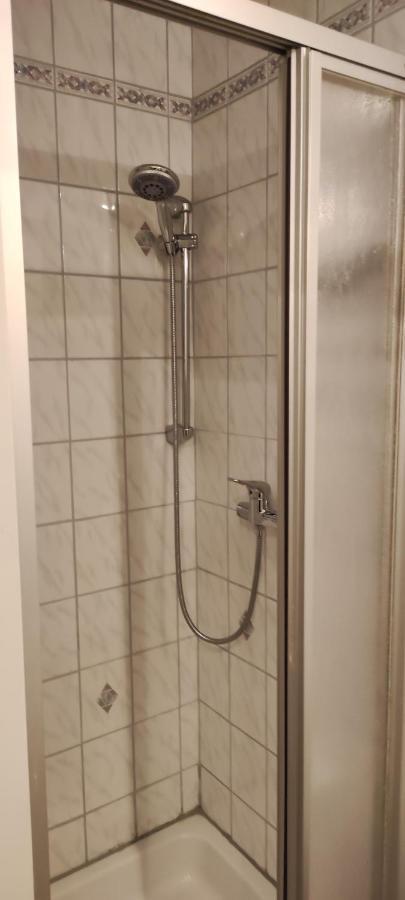 2-Room Appartment Near Westbahnhof Вена Экстерьер фото